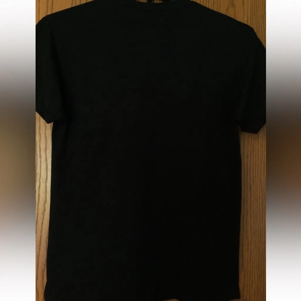 NWOT Gildan “On A Dark Desert Highway Cool Wind In My Hair” Black Tee Sz Medium - Image 3