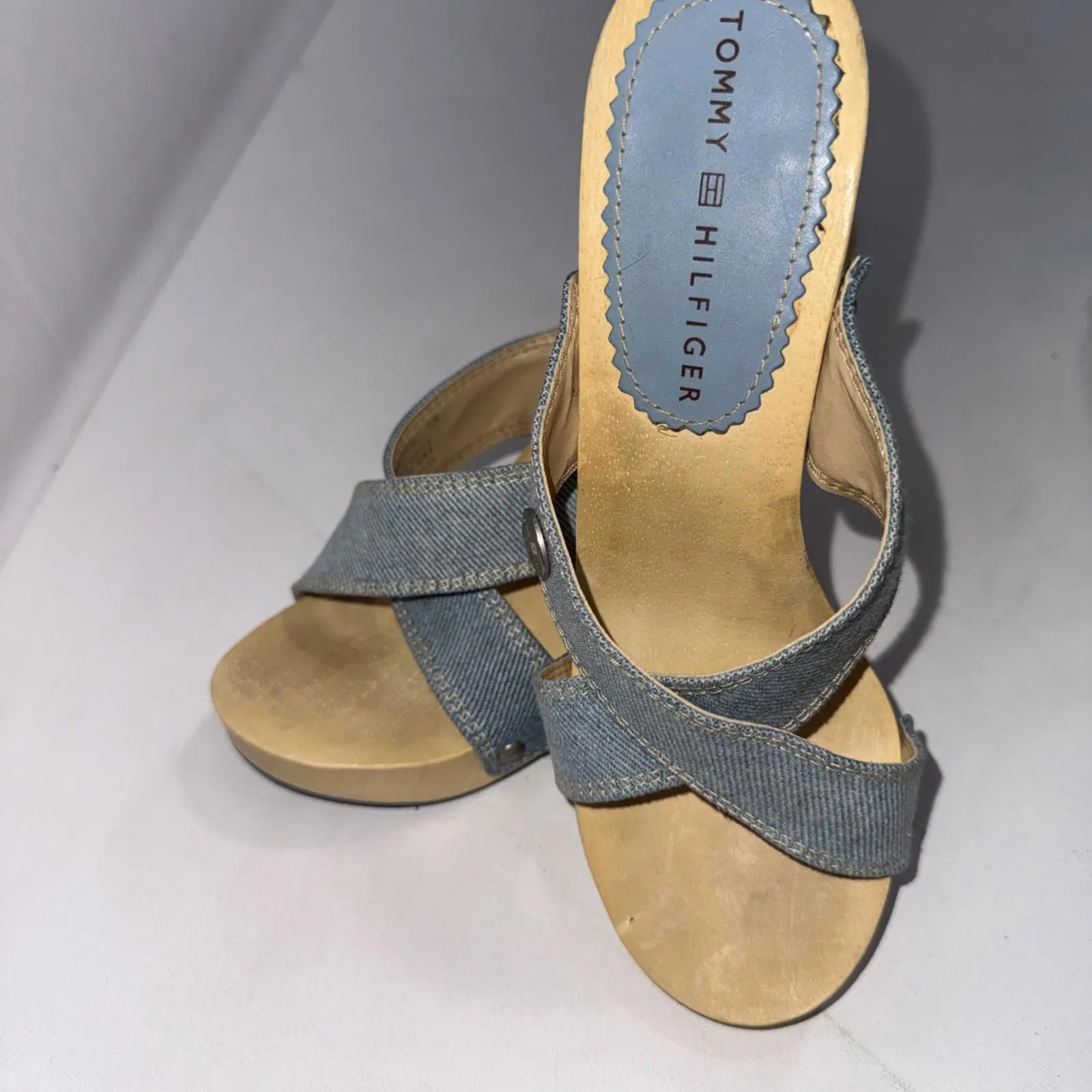Vintage Tommy Hilfiger Y2K 90s Studded Wooden Block Denim Heels Size 6M - Image 13