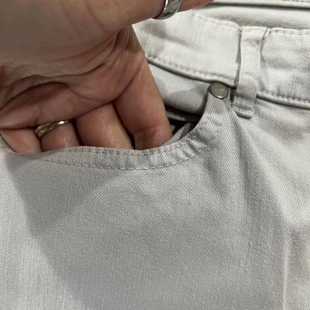 Eileen Fisher Size 6 Jeans Slim Straight Leg Denim Mid Rise Light Gray Stretch - Image 6