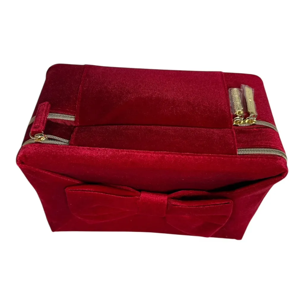 Estée Lauder Red Velvet Bow Makeup Train Case Cosmetic Bag 10 x 7 x 6 NWOT - Image 3