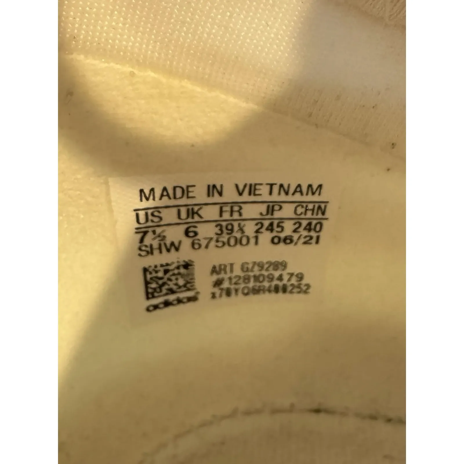 Adidas NMD_R1 Spectoo White Silver Shoes 7.5 - Image 10