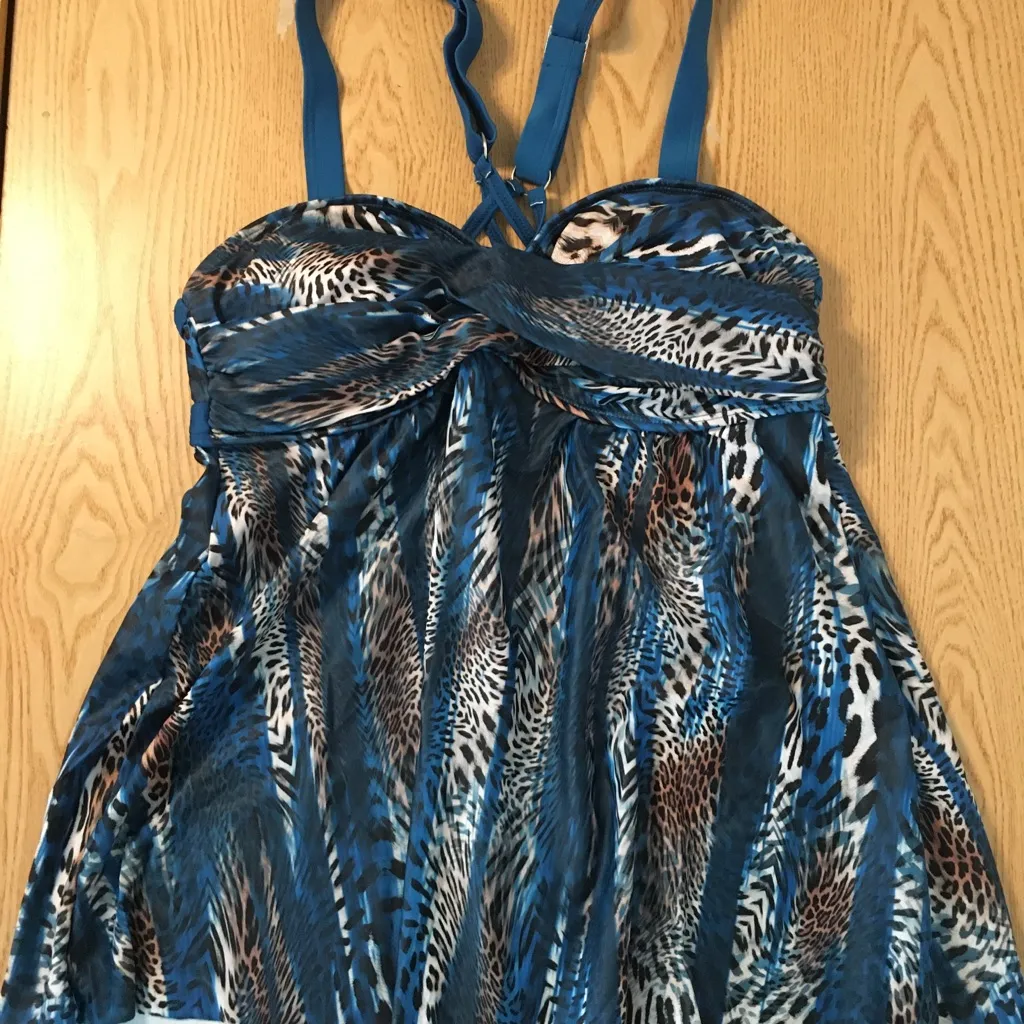 New Women’s Tankini Animal Leopard 🐆 Print Swimsuit Top Blue Black Size Medium - Image 2