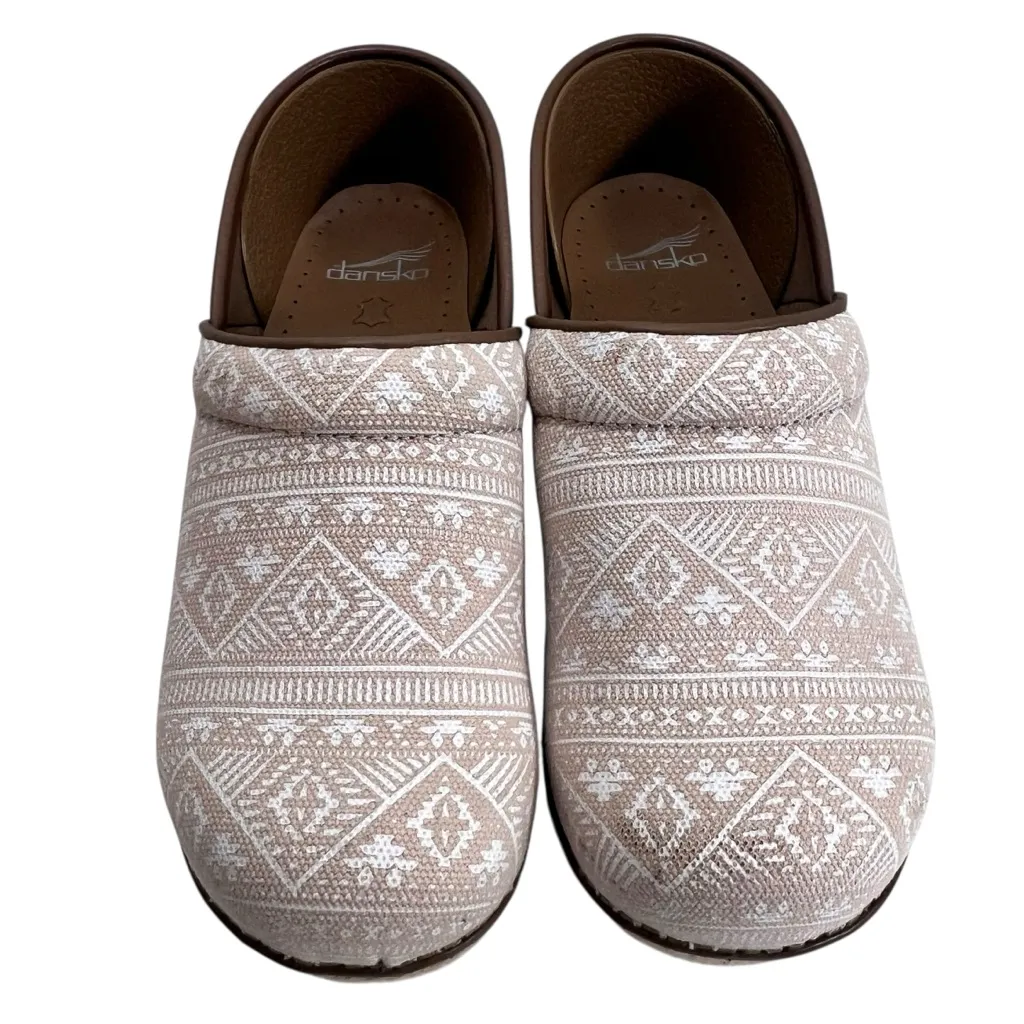 Dansko Jute Pro Canvas Clogs Tan Cream Ikat Print - Image 3