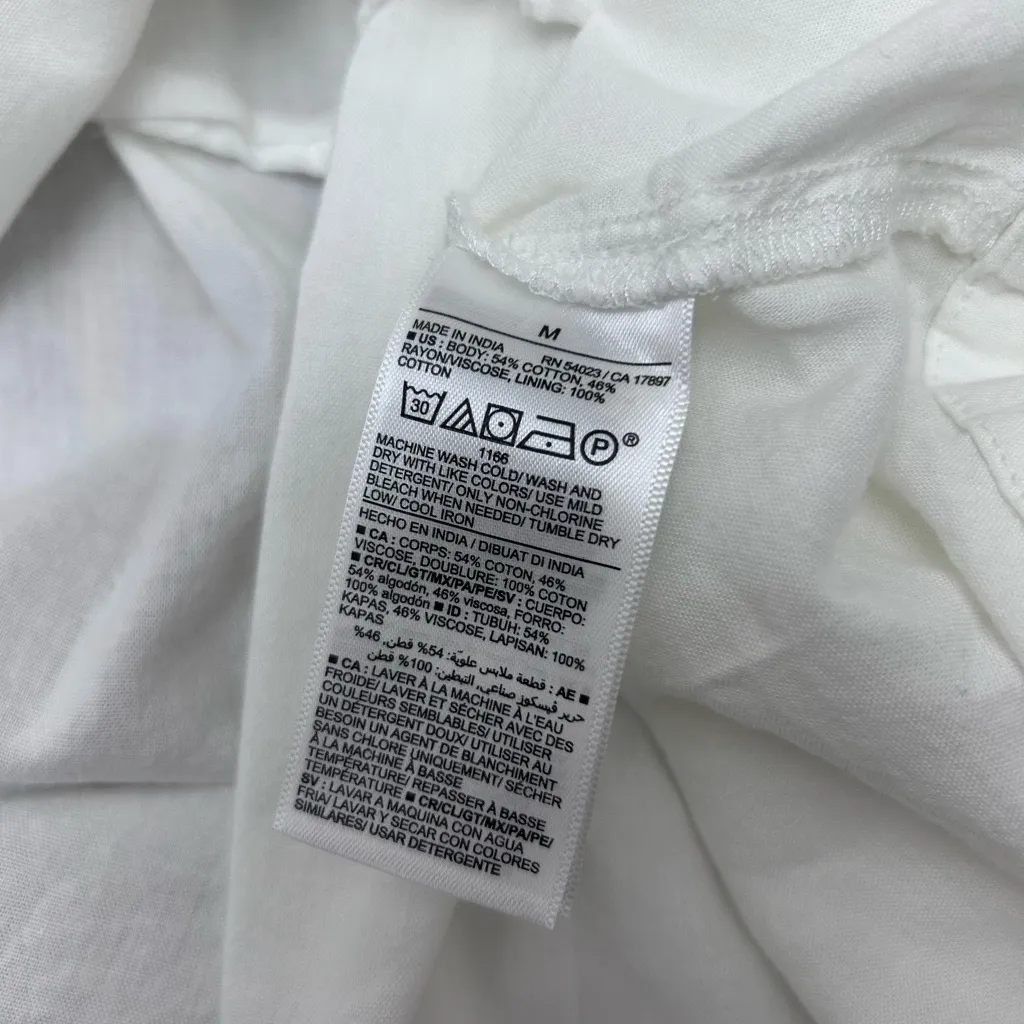 Old Navy White Cami Maxi Dress with Pockets Size Medium - Image 4