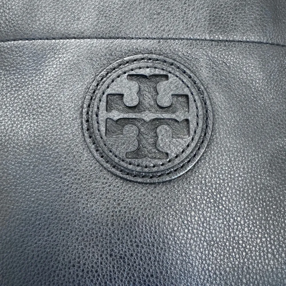 Tory Burch  Black Leather convertible crossbody Chain Tote - Image 6