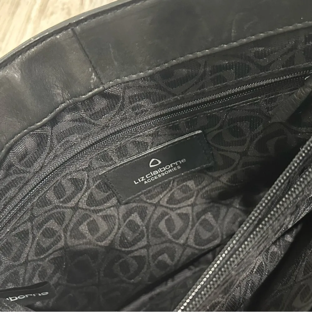 Vintage Liz Claiborne Genuine Leather Shoulder Bag Black Cowhide Handbag Purse - Image 5