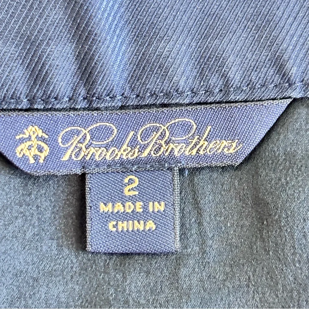 Brooks Brothers 100% silk paisley pencil skirt in red, white, navy blue Size 2 - Image 8