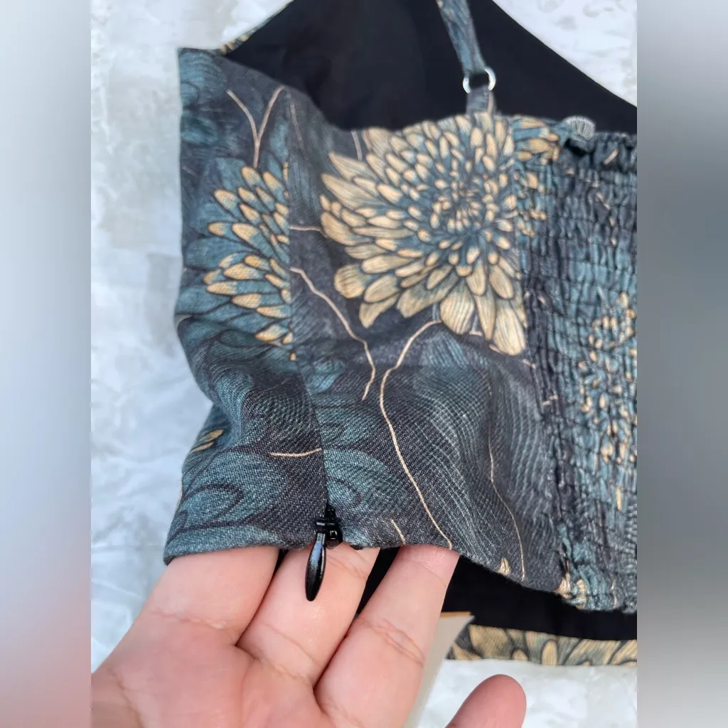 AVERIE Crop Top And Skort Set Nori Dandelions Print On Black size XXL Green - Image 13