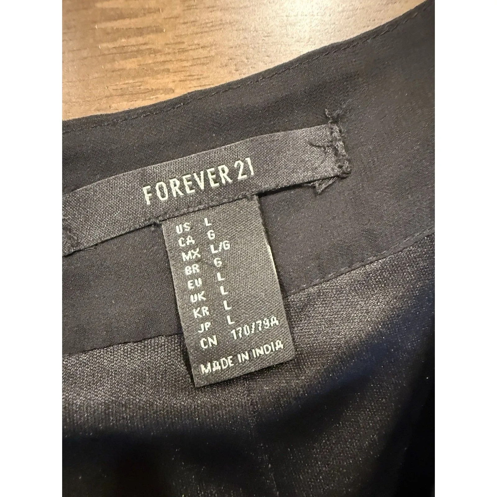 Black Sequin Stylish Side Zip Waist Shorts, Size L - Image 6