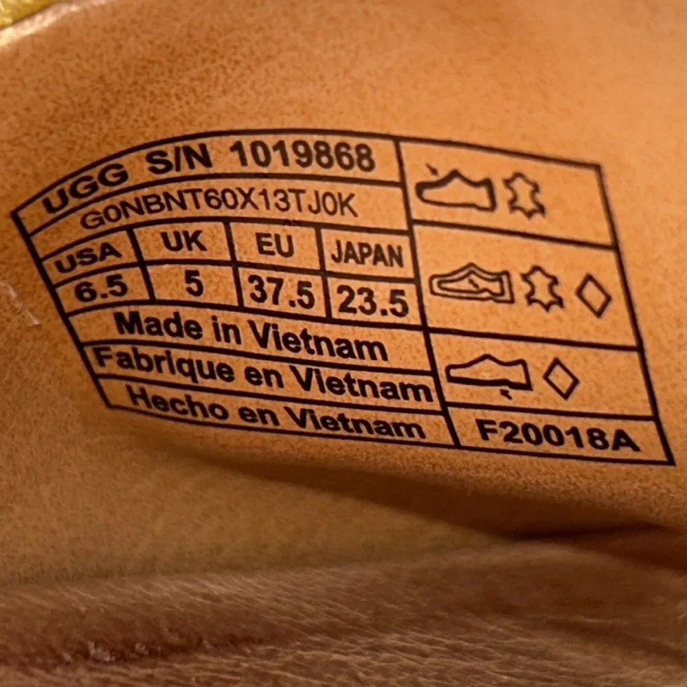 UGG  Yellow Bow Platform Sandals Size 6.5 - Image 12