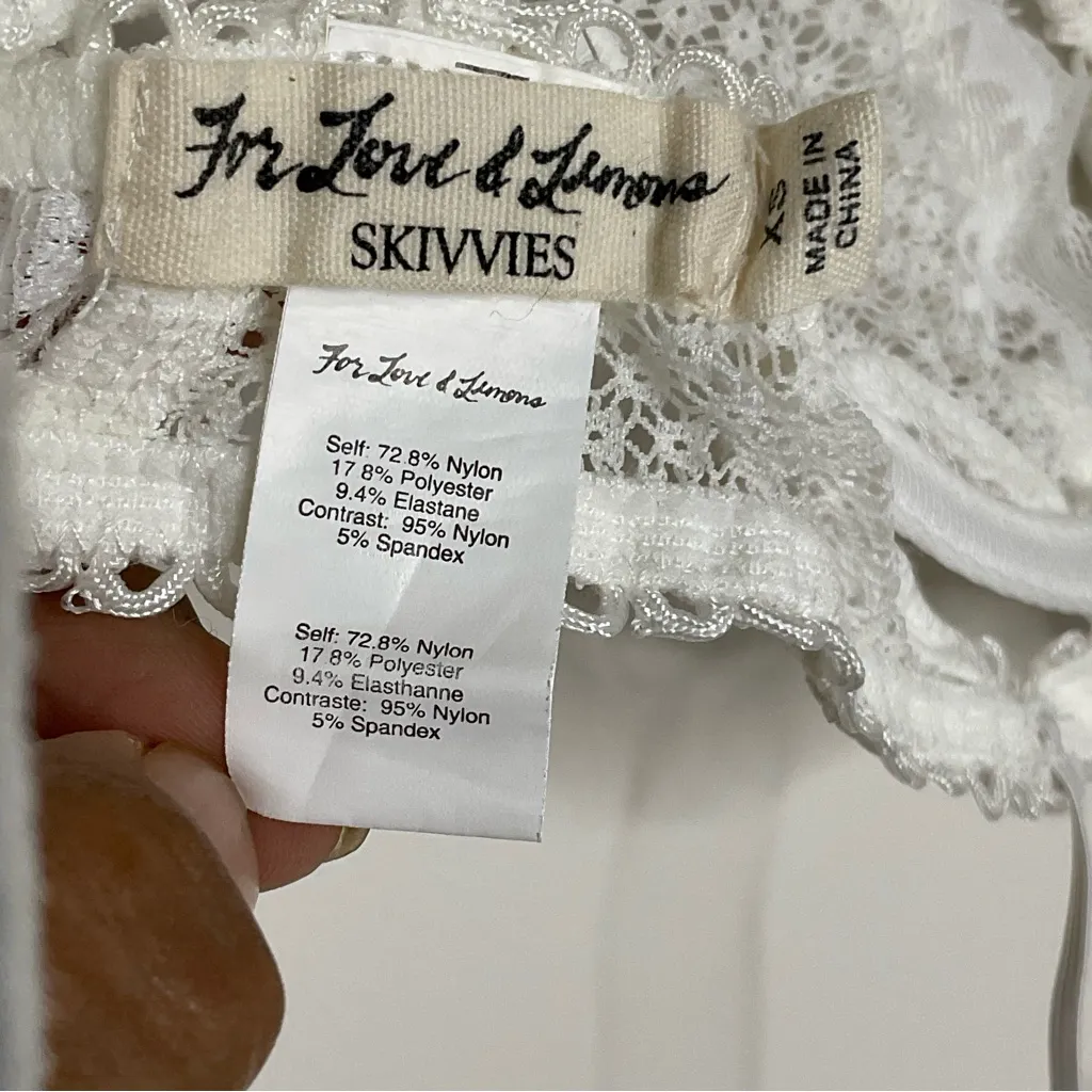For Love and Lemons Strappy Vega
Underwire Bra In White Size XS - Image 8