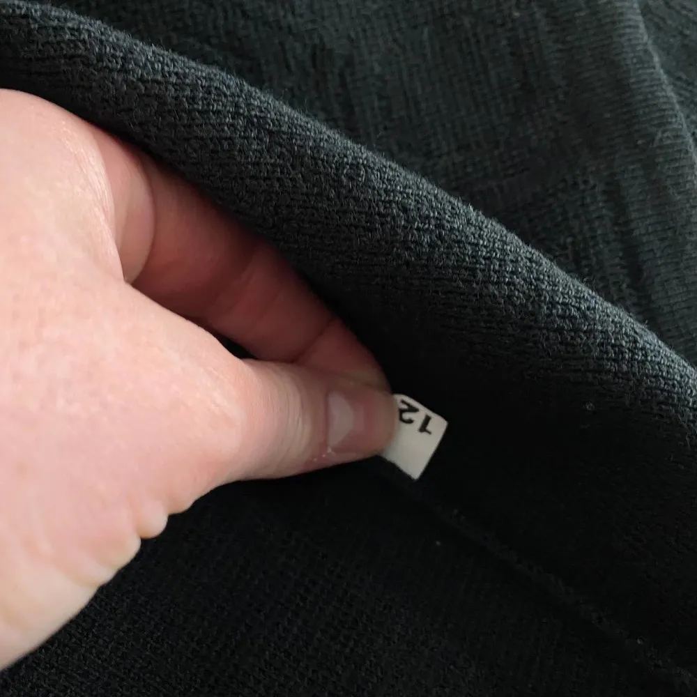 Vintage 80's Cropped Long Sleeve Dimond/Circle Square Leather Print Open Sweater Size M - Image 29