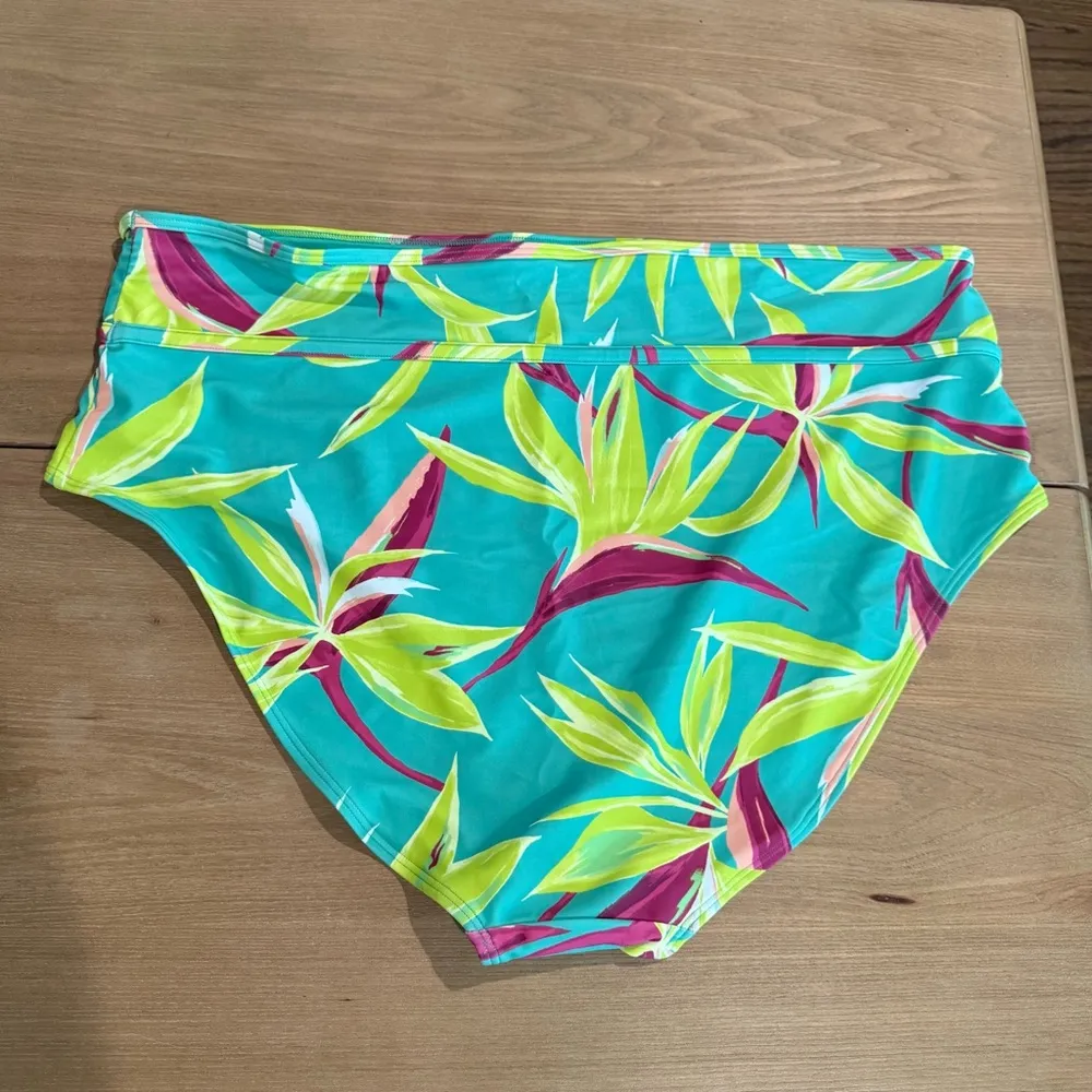 Old Navy Bikini Bottoms NWOT‎ Size 3X - Image 3
