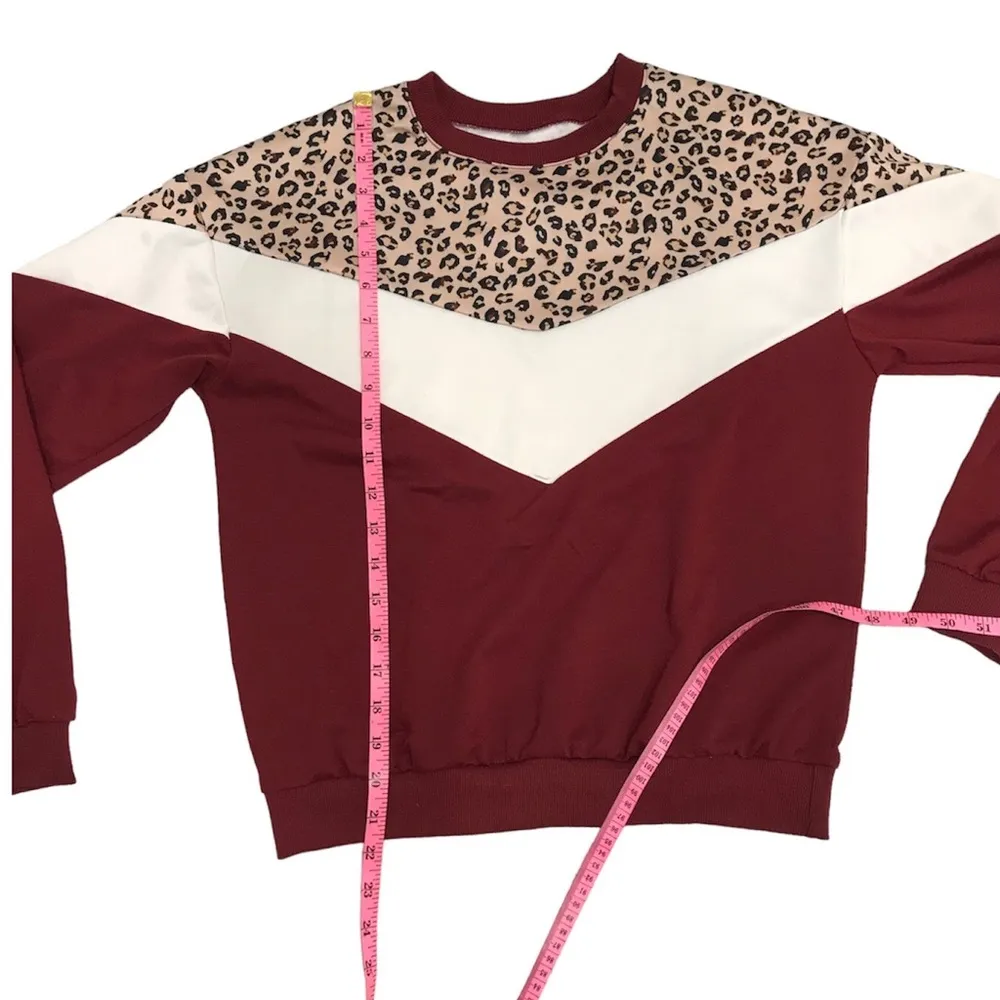 Leopard Chevron & Maroon Crewneck Sweater Size Small - Image 7