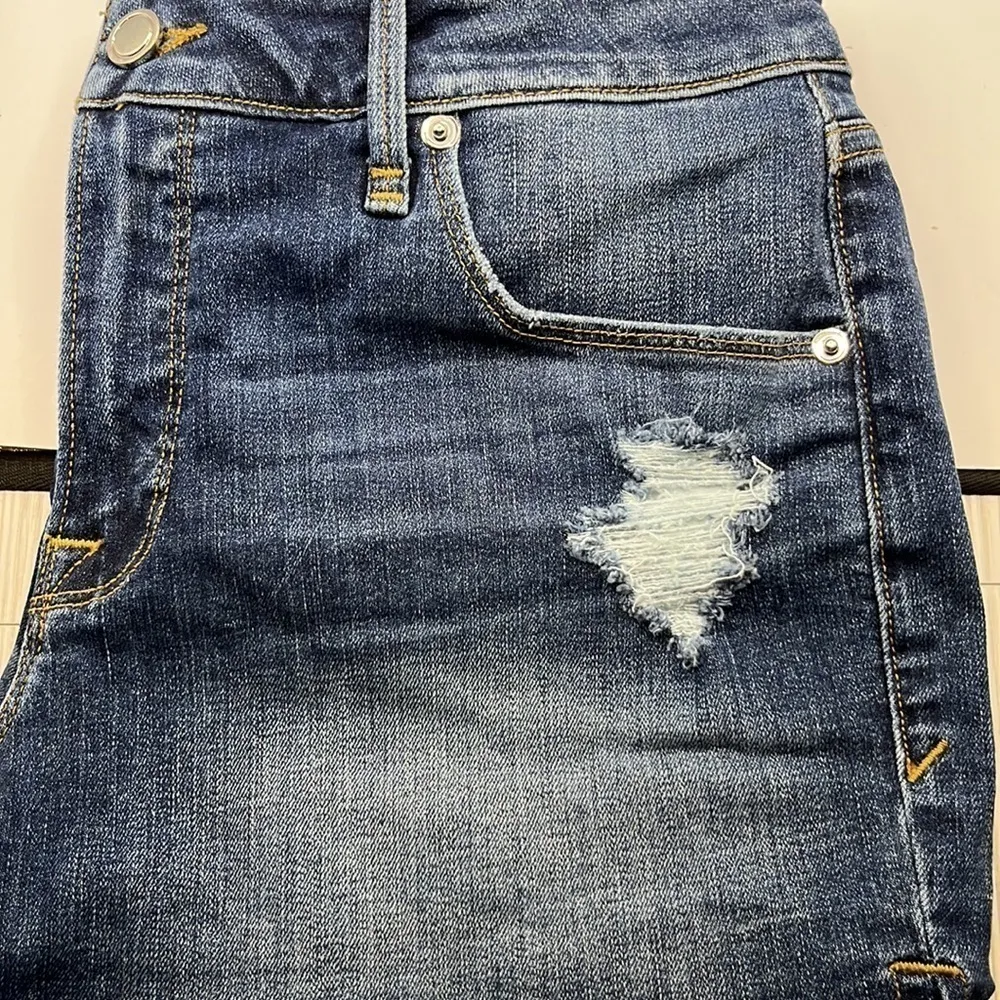 Good American Denim 3” Inseam High Rise Shorts Size 8/29 - Image 14