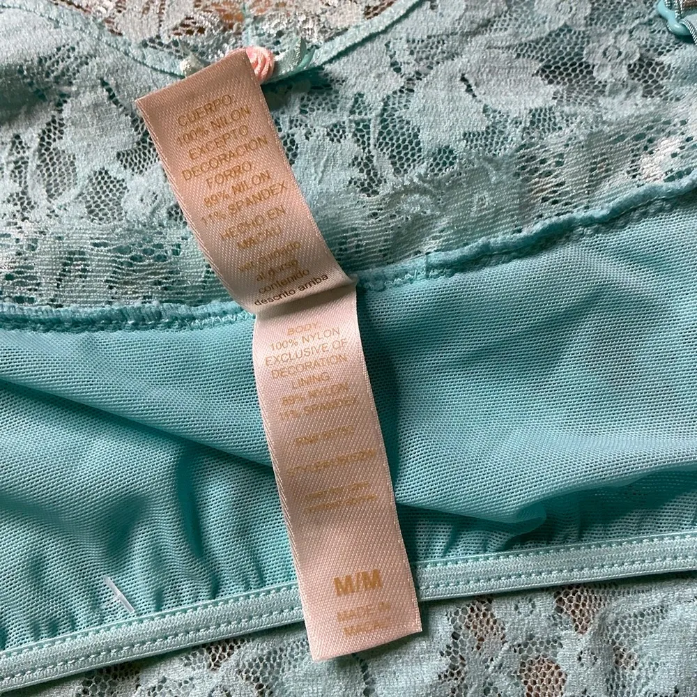 Victoria's Secret vintage 2005 Aqua turquoise Lace stretch Camisole size M - Image 5
