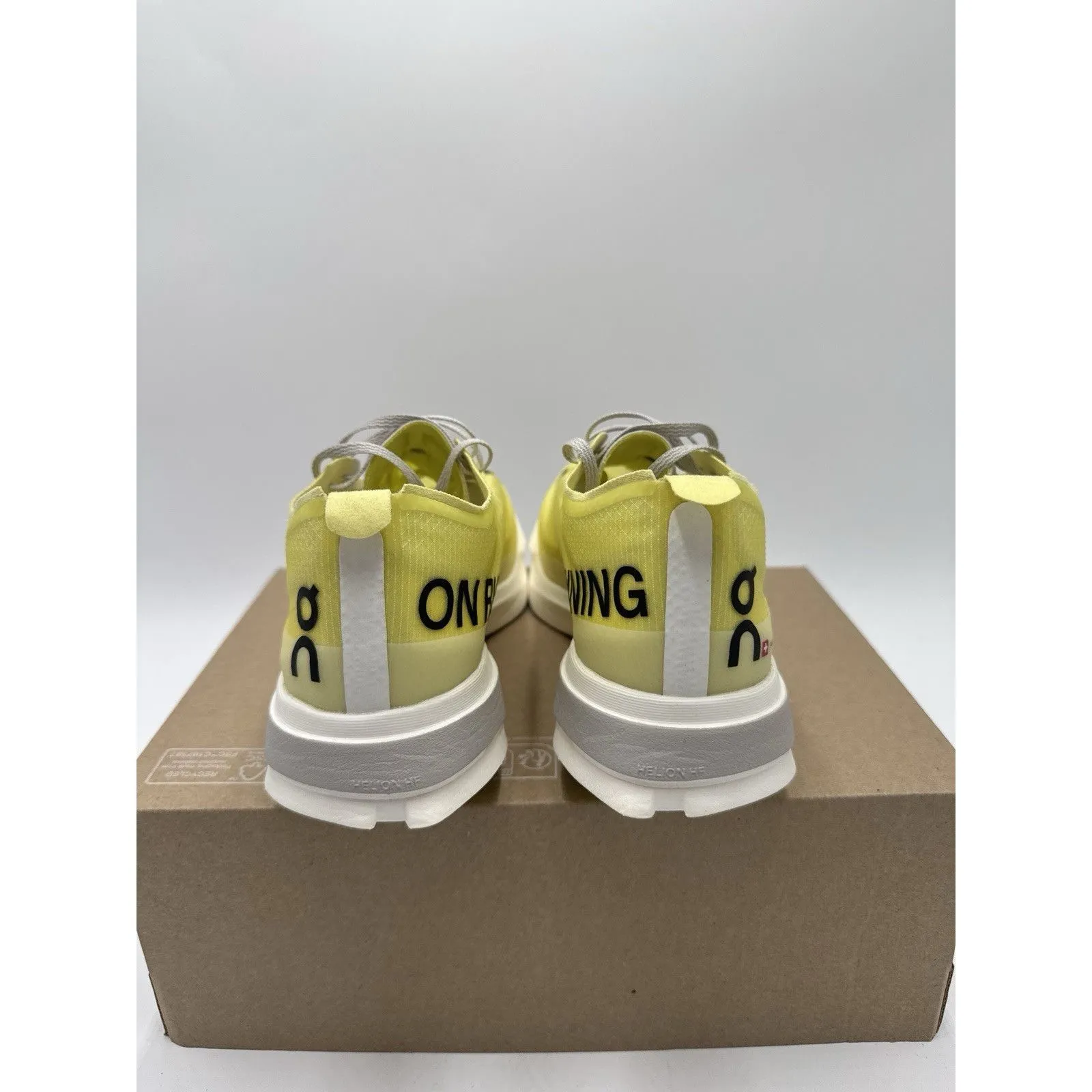 On Running Cloudboom Strike Limelight Wolf Women's Running Shoes Size 6 New Yellow - Image 6