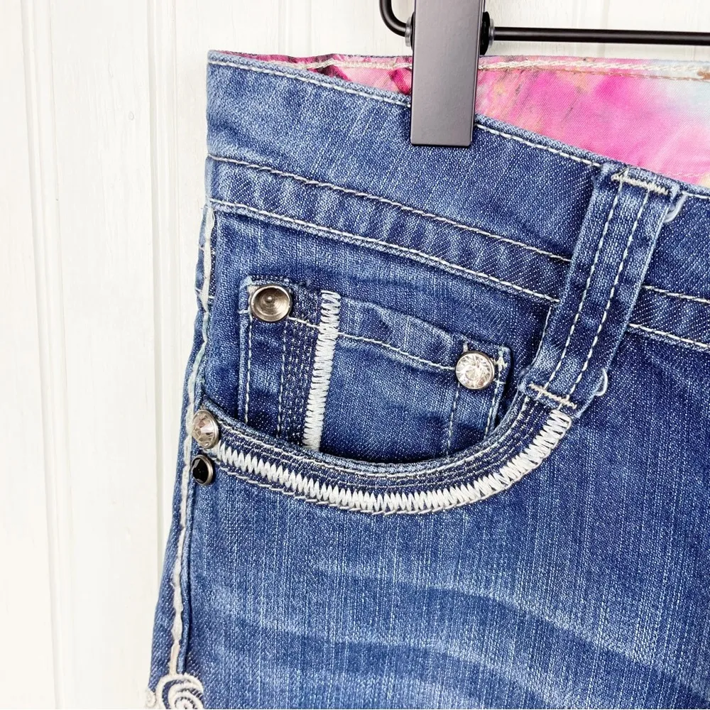 Adiktd Dark Wash Denim Boot Cut Jeans Low Rise Crystal Embellished Size 6 Short - Image 4