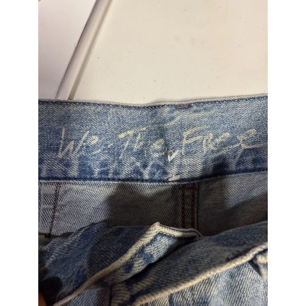 We The Free People Jeans Sz 28 Blue Straight Leg High Rise Raw Hem Boho Festival - Image 5