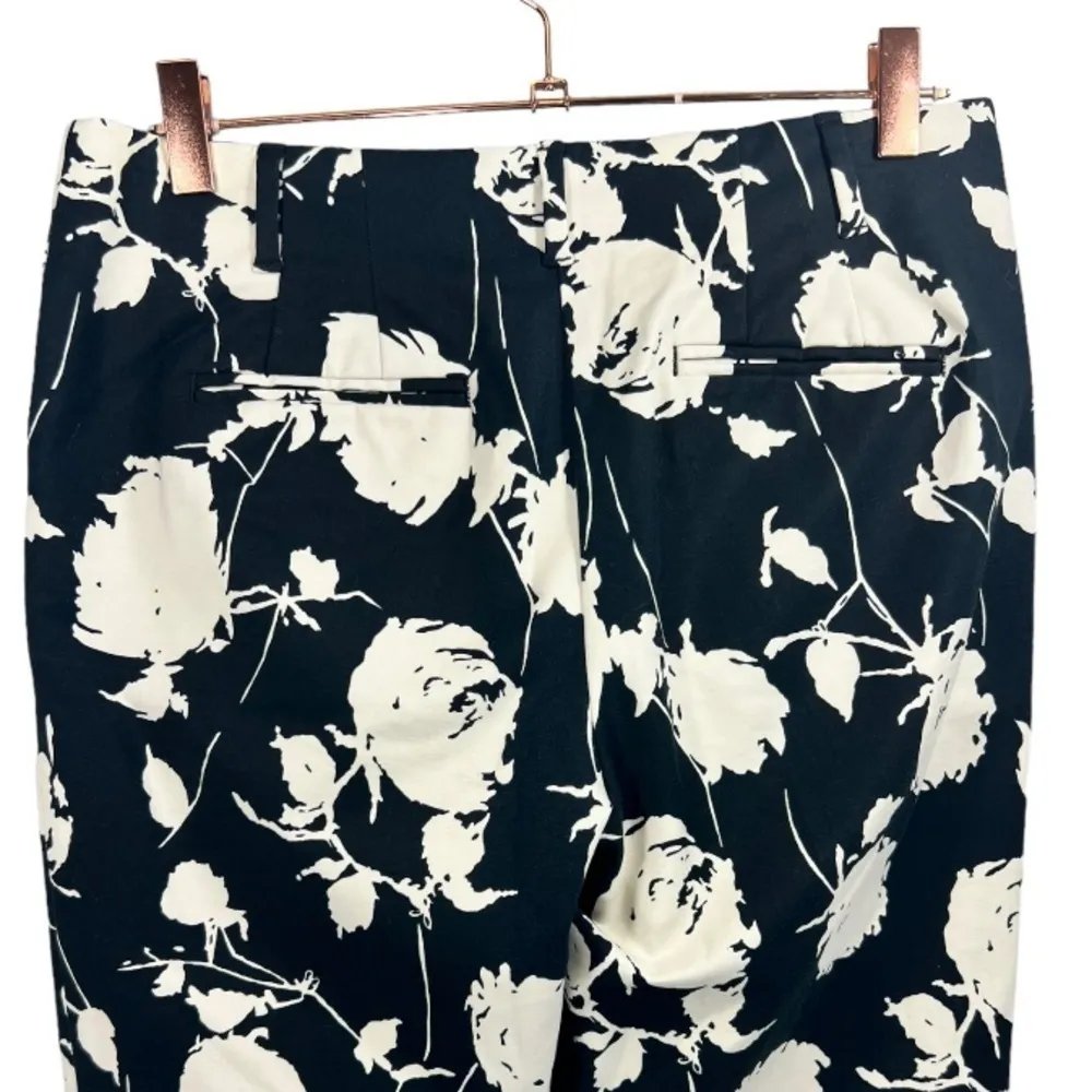 Boden Women's Black White Floral Print Cropped Trousers Pants Size 6 Long Preppy - Image 7