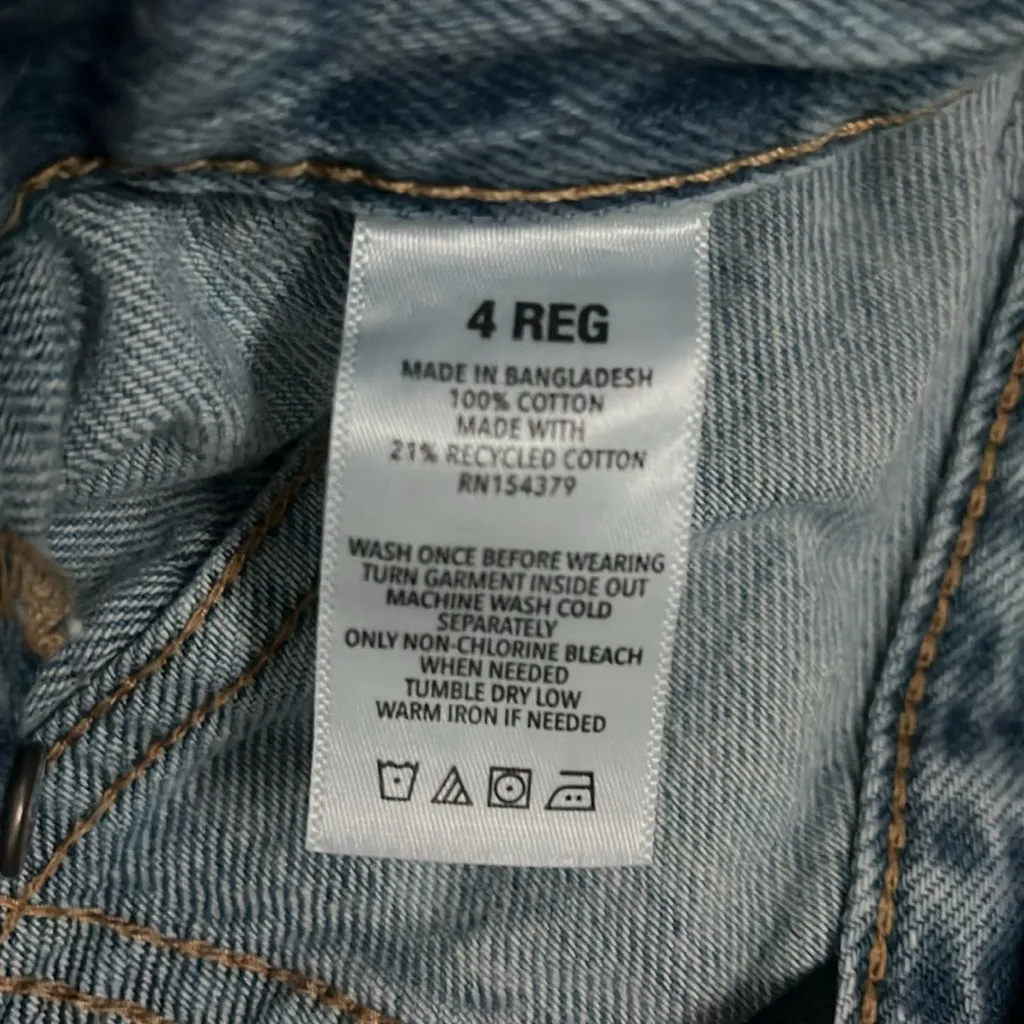 Aeropostale 90s Mom Jeans - Image 4