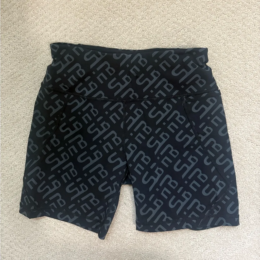 SWEATY BETTY Halle Berry X Jinx Power Bike Shorts - Image 5