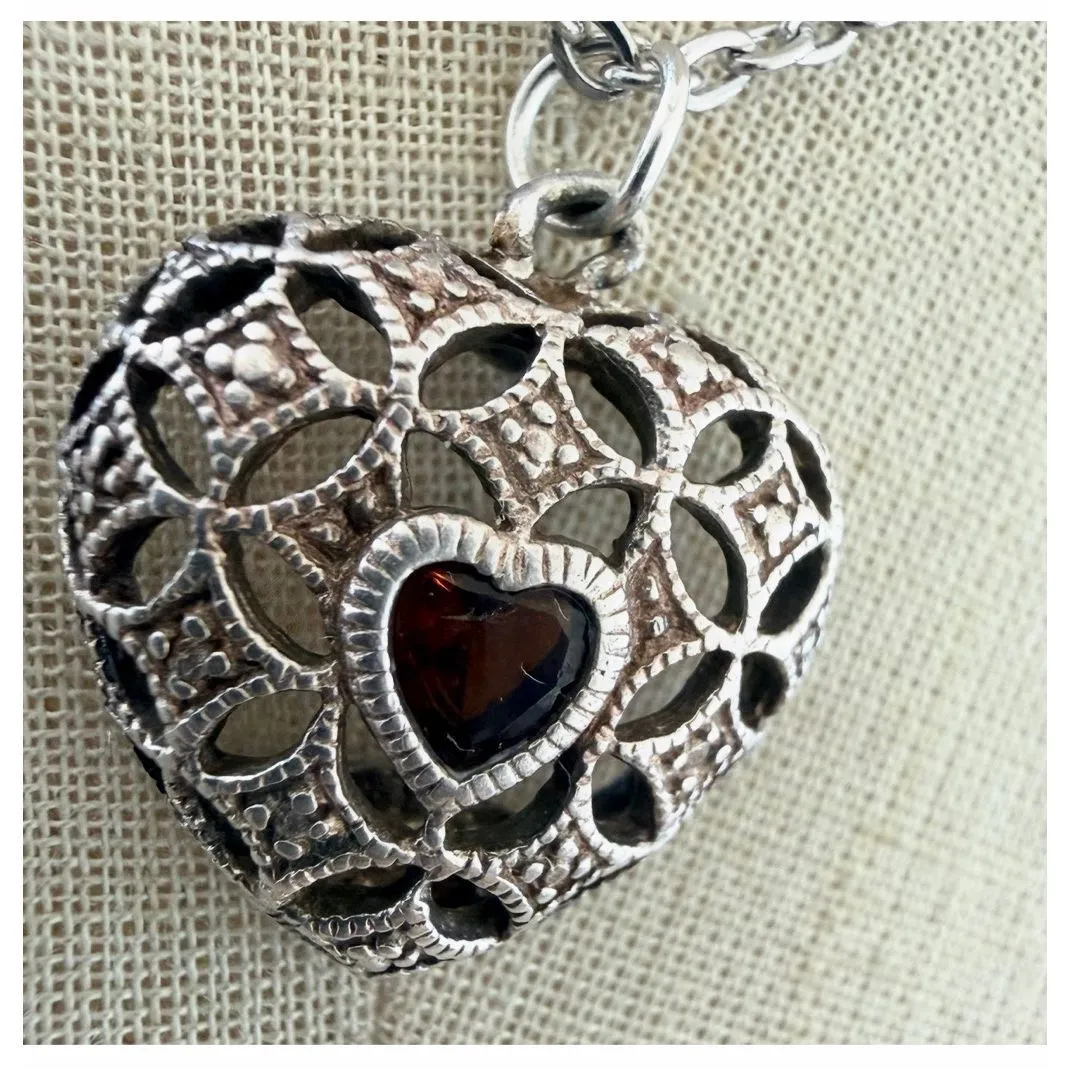 Avon Sterling Silver Openwork Heart Locket Pendant Necklace - Image 8