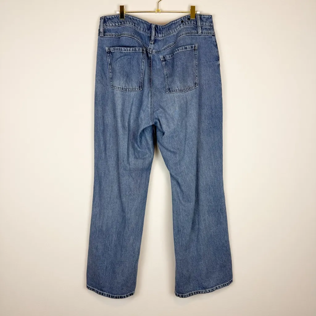 CAbi Ashbury 70s Wide Leg High‎ Rise Jeans Spring 2024
Style #6491L Size 14 Long - Image 10