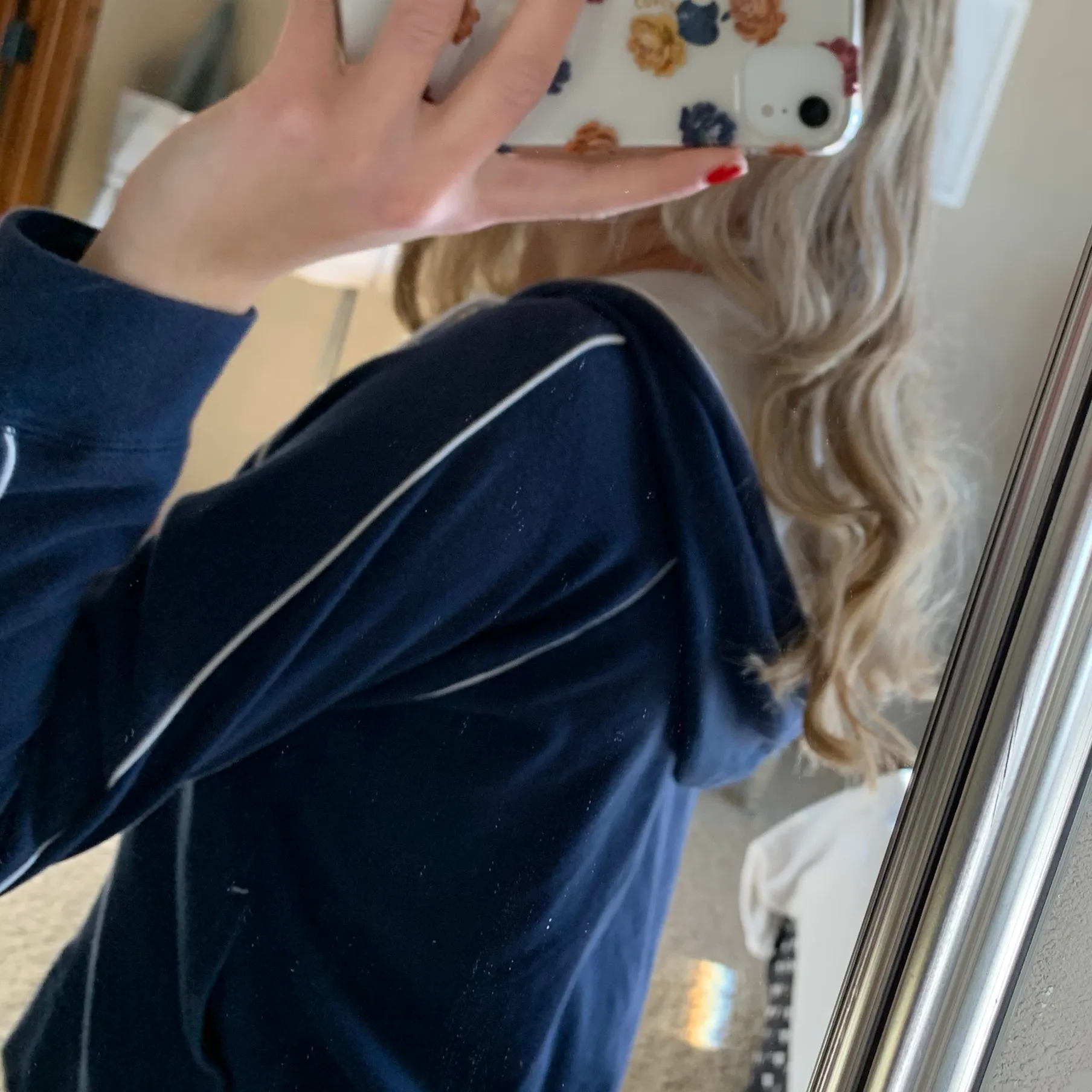 Champion Zip-Up Hoodie - Image 5