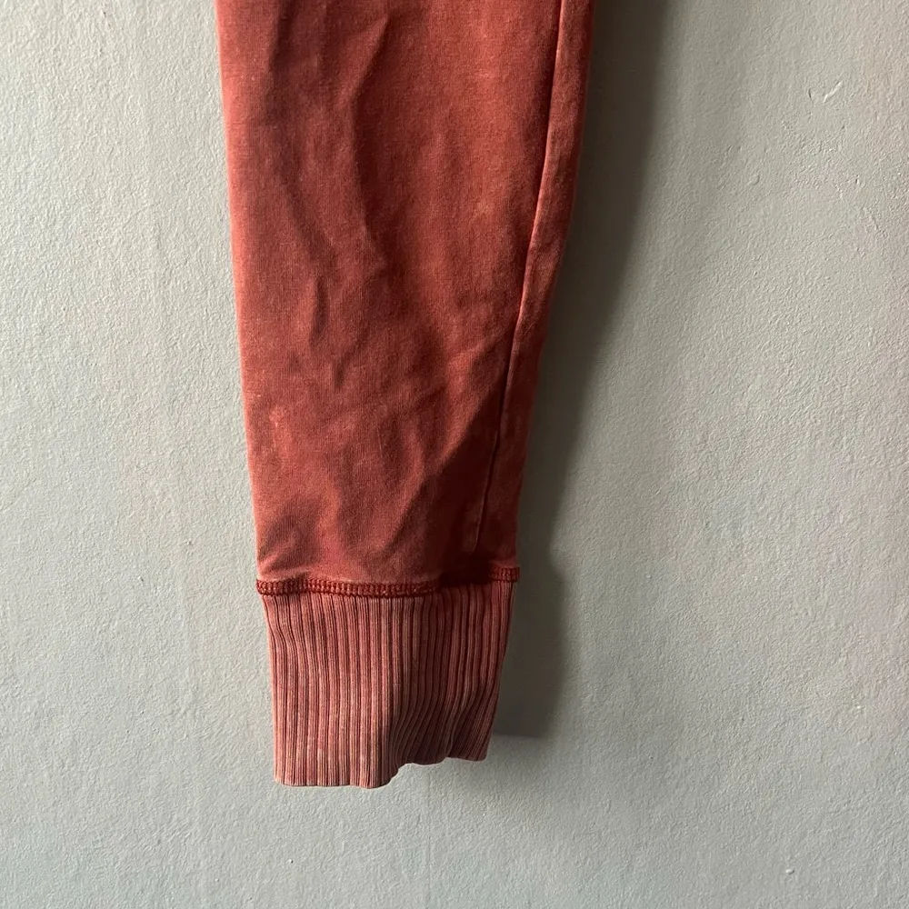 Chill Play Move Red Ribbed Joggers Size Medium Long - Image 3