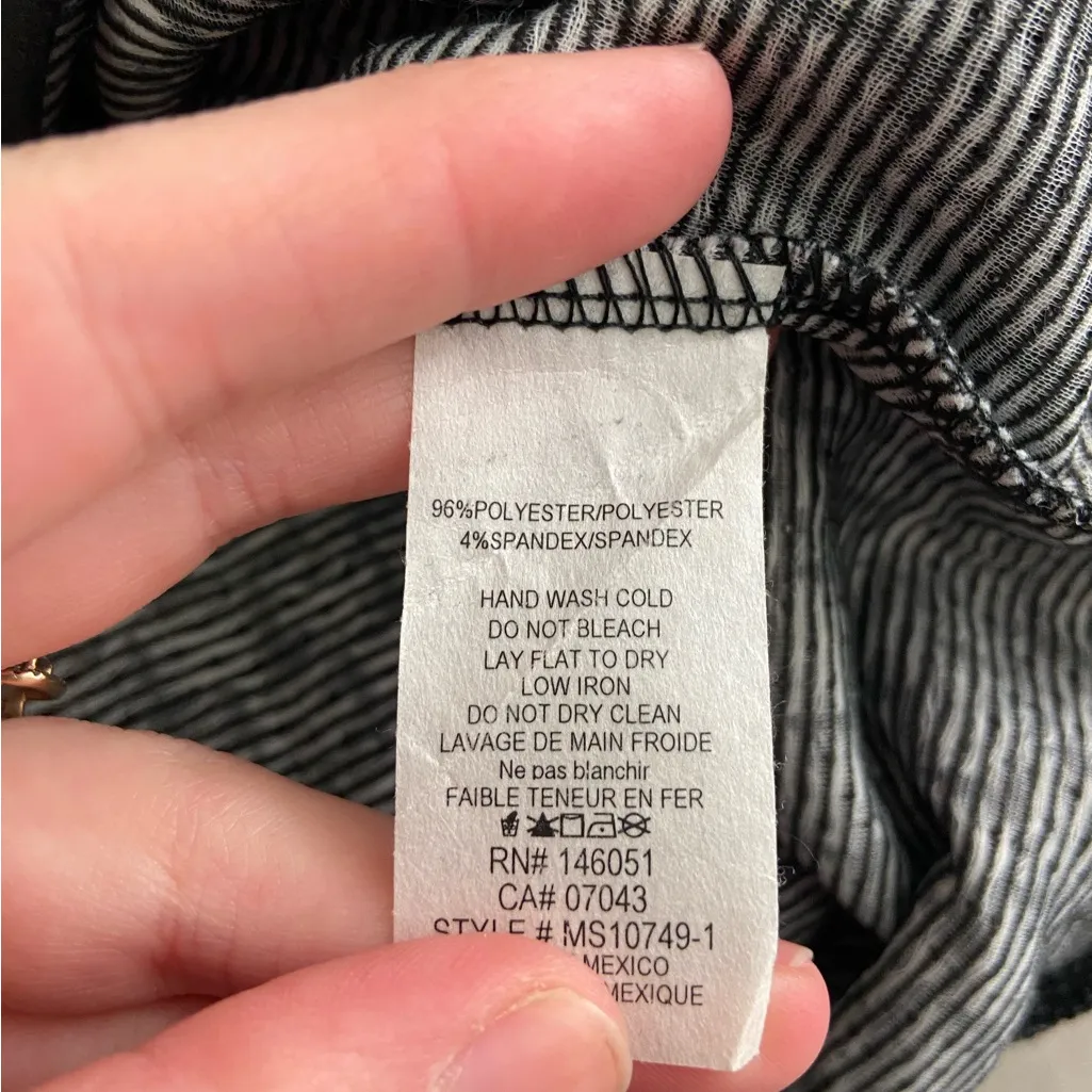 NWOT Faith and Joy women’s black white knit asymmetrical knee‎ stretch skirt L - Image 6