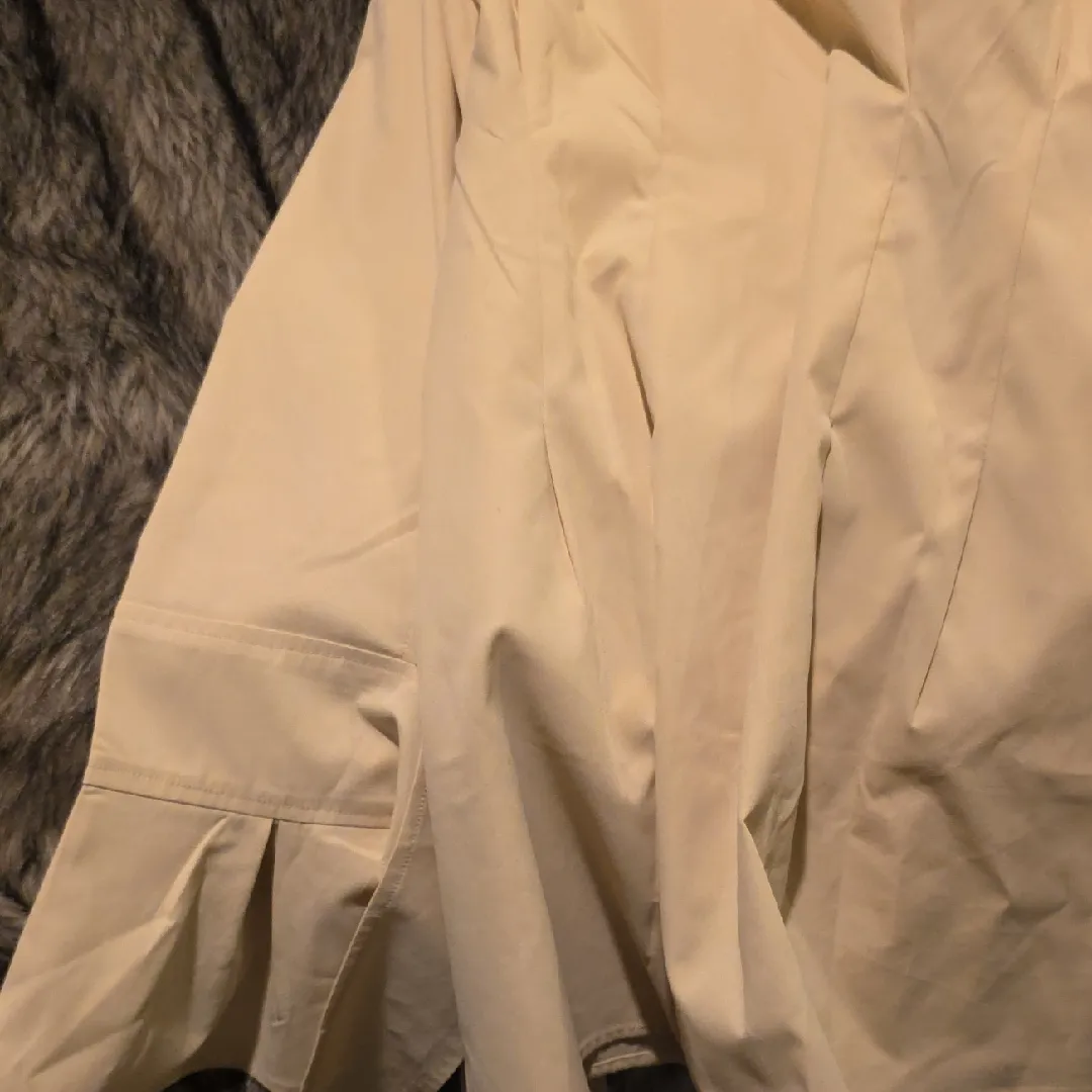 PrettyLittleThing Cream Button-Up Blouse - Image 7