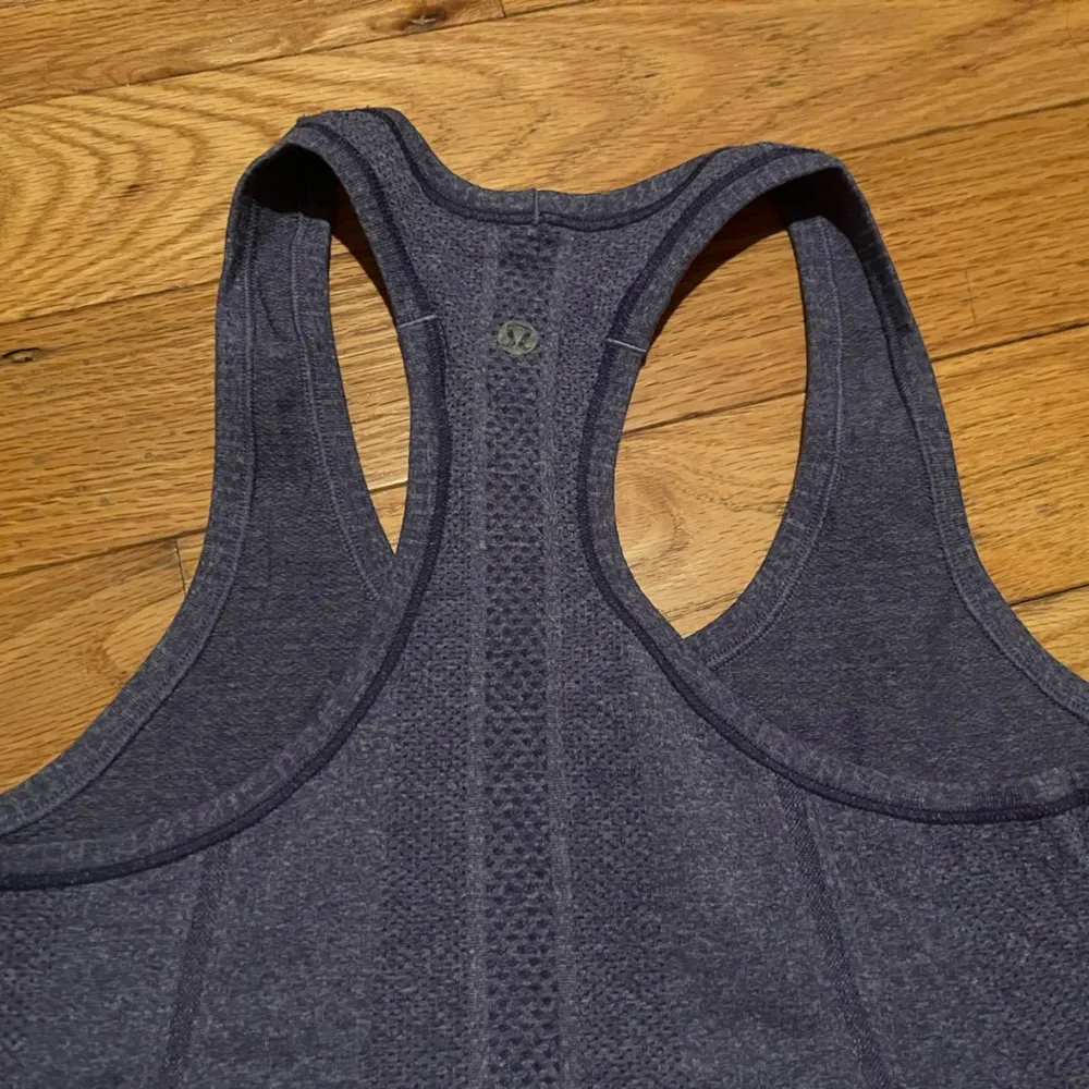 Lululemon Athletica Swiftly Tank Top - Image 3