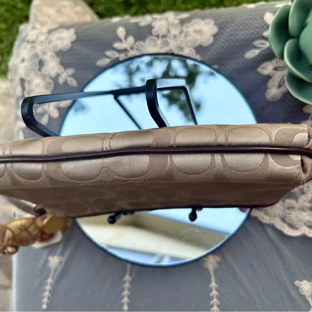 Coach Tan Signature Pleated Wristlet
FIRM ON PRICE - Image 8