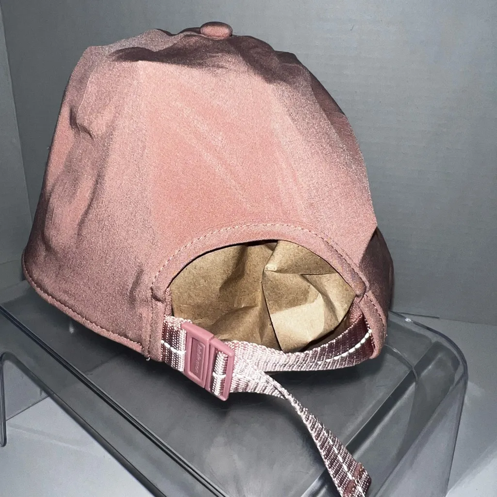 lululemon athletica dusty rose cap - Image 4