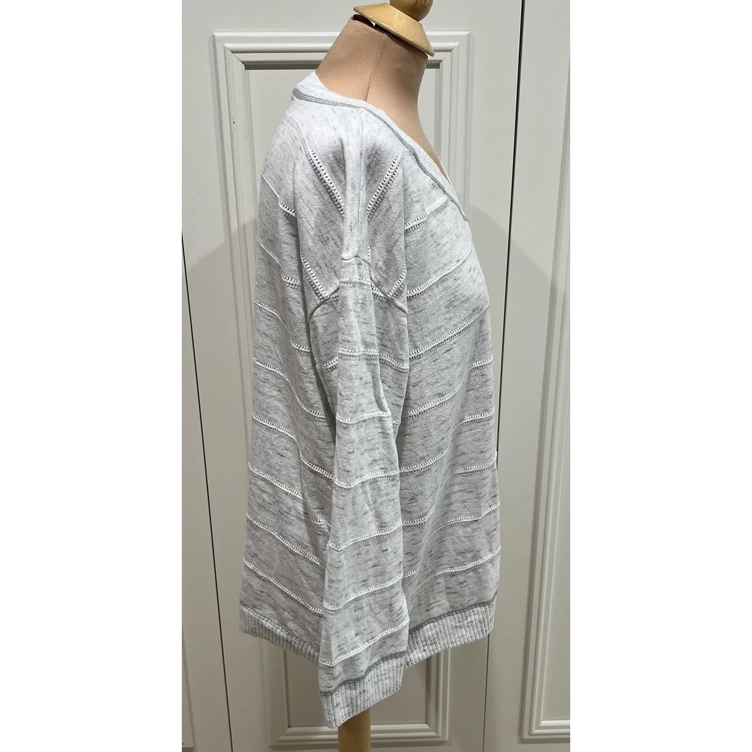 Talbots X Oprah Gray Heathered V‎ Neck Pullover Sweater Top Classic Basic - Image 3