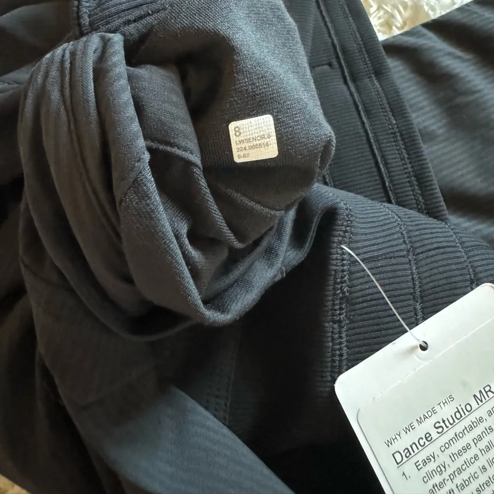 Black Dance Studio Mid-Rise Pant Regular Lululemon - Image 4