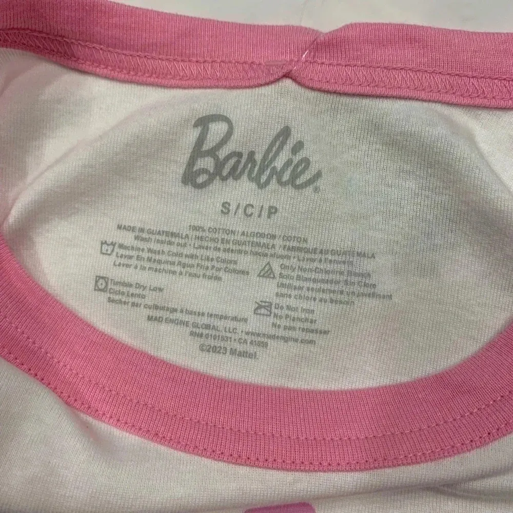 BARBIE shirt Size S NWOT Pink Size M - Image 4