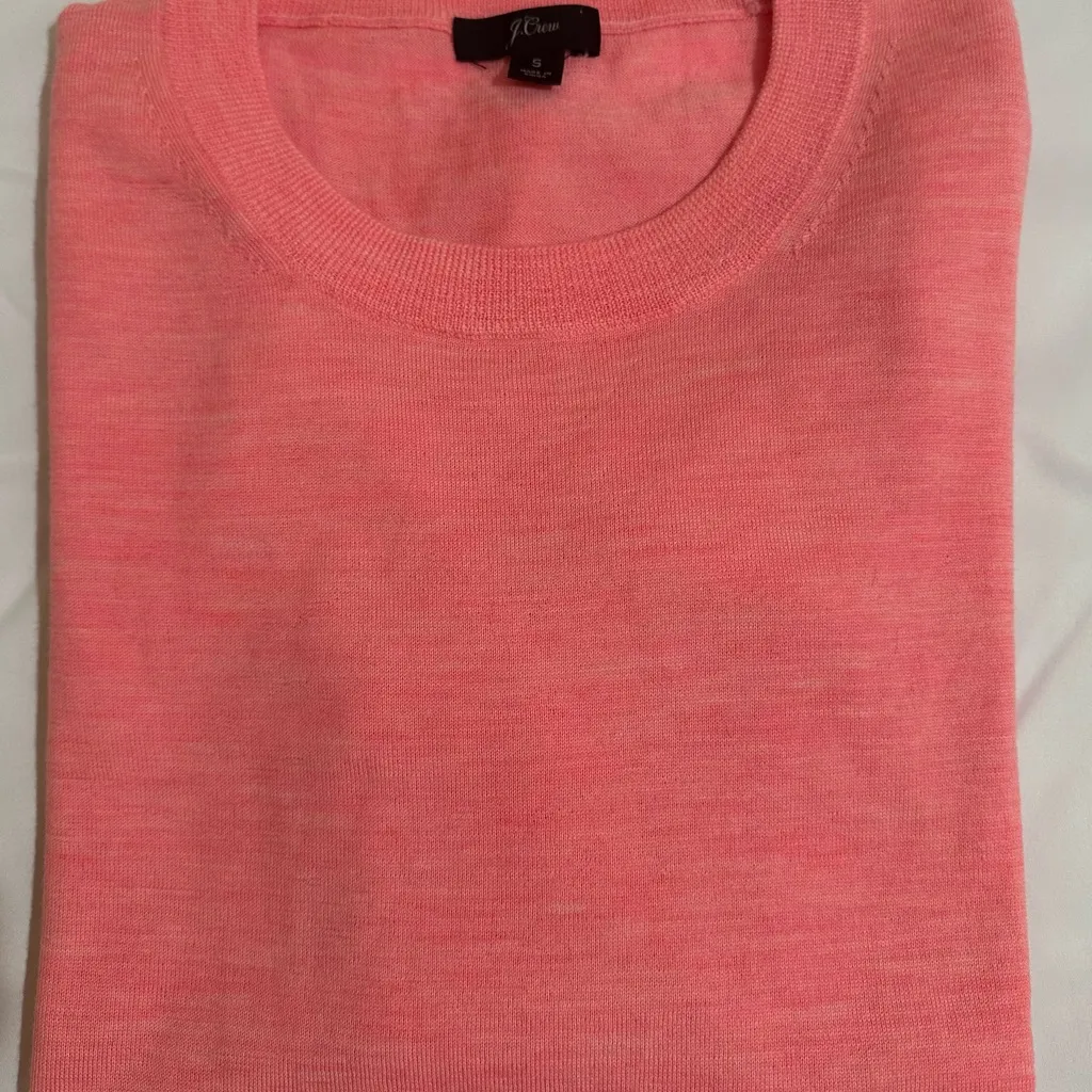 J.Crew Tippi Sweater 100% Merino wool, crewneck, classic fit, coral pink Small - Image 4