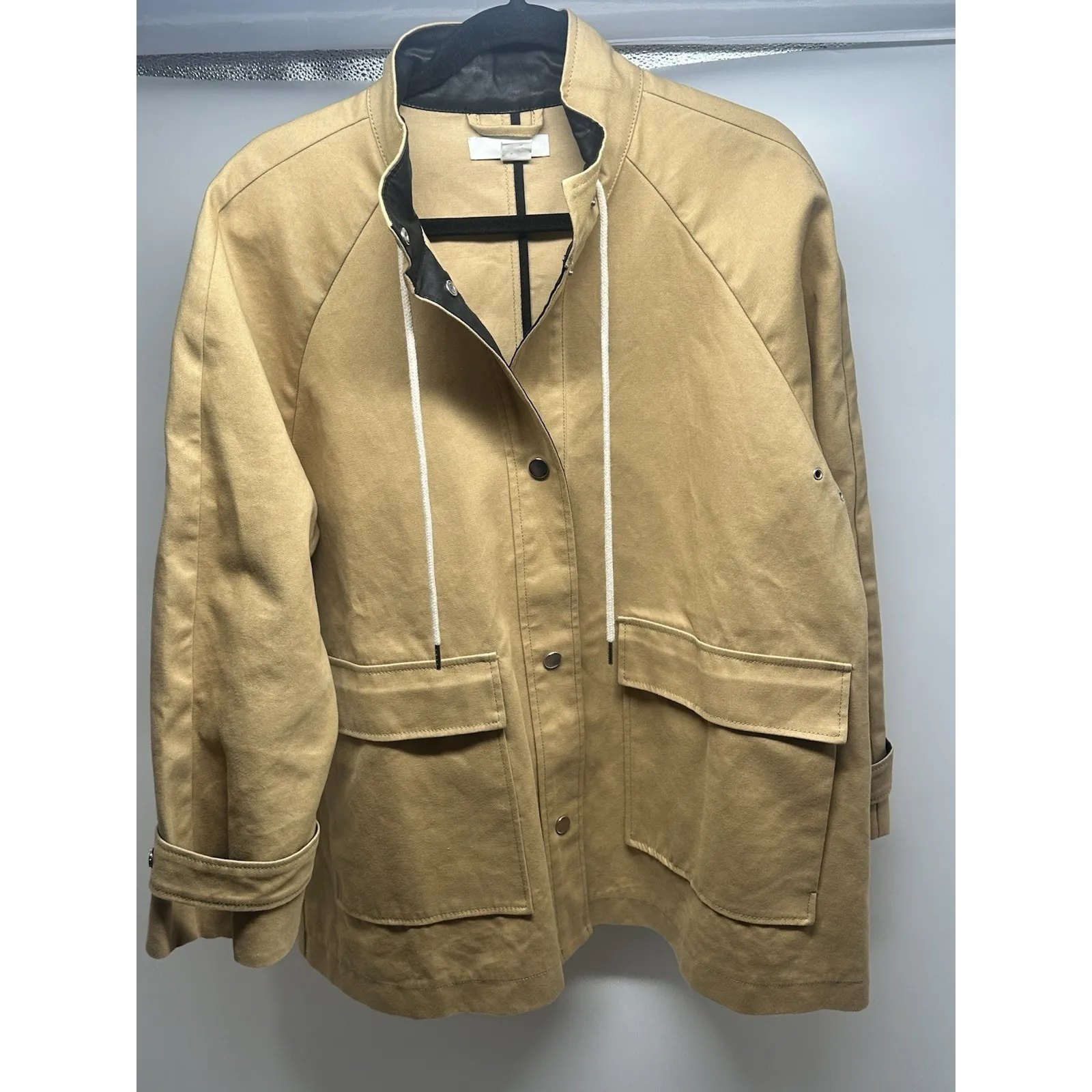 H&M tan canvas field jacket with snap button front,‎ large flap pockets,size M Brown Size M - Image 4