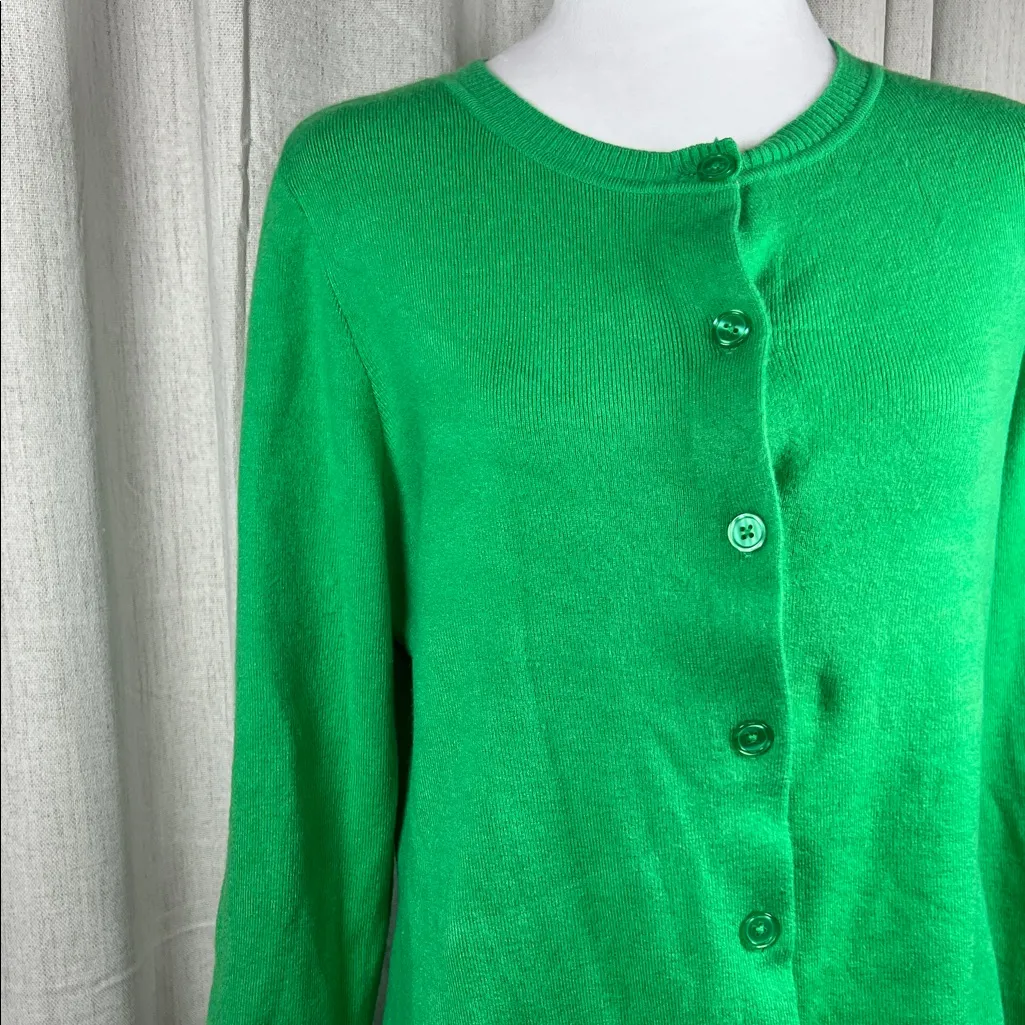 Crown & Ivy Cardigan Woman’s size Medium Vibrant Green Cardigan Sweater casual‎ - Image 6