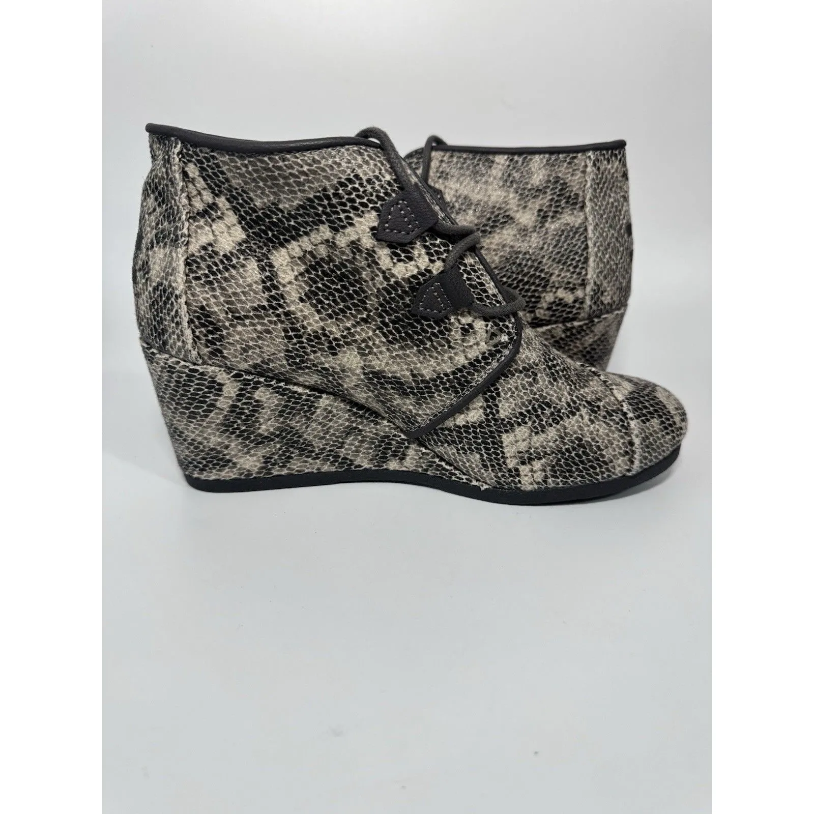 NEW Toms Kala Leather Snakeskin Print Lace Up Wedge Booties Womens 9 - Image 7