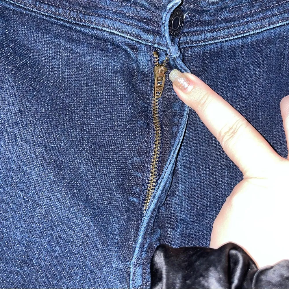 Gap Dark Denim Wide-Leg Trousers Super High Rise Jeans Size 33 - Image 3