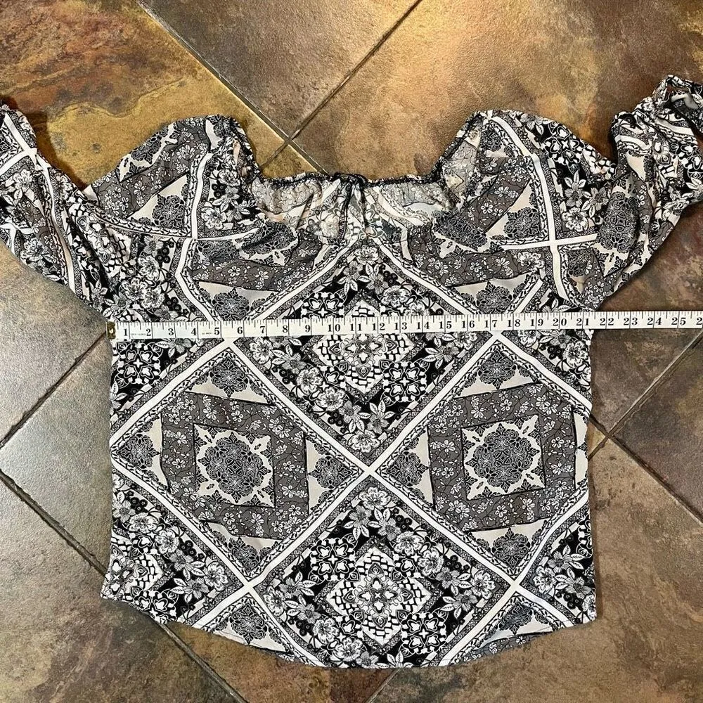 Unique Spectrum Women’s XL Geometric Patterned Blouse - Image 7