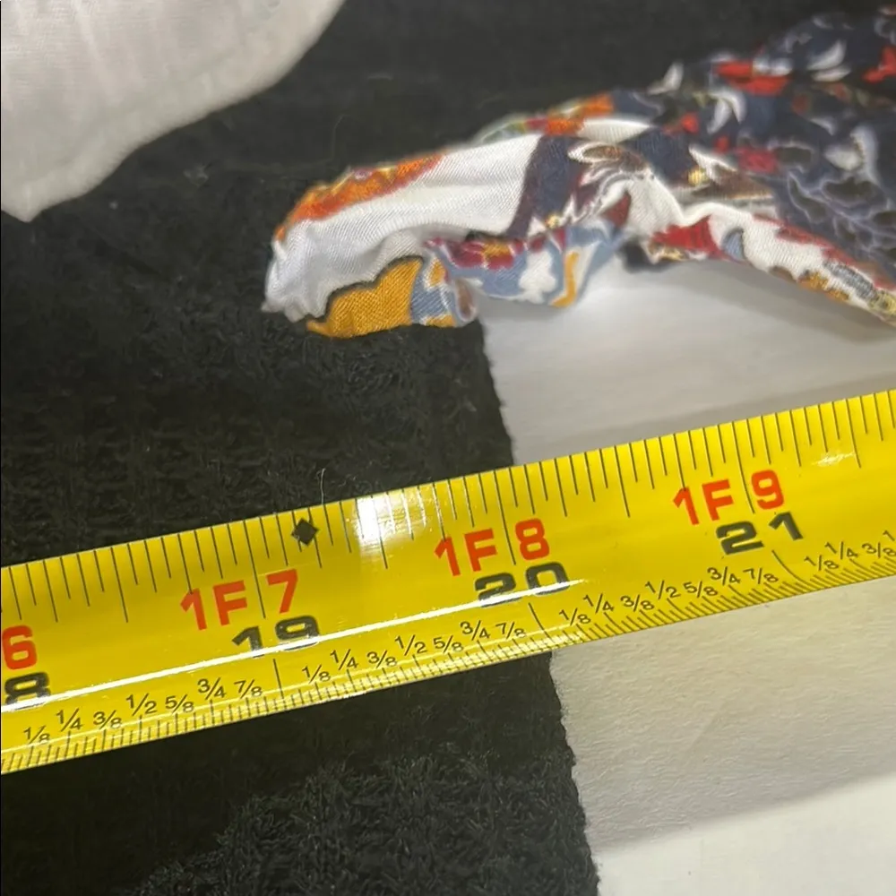 Umgee Black and Cream Raglan 3/4 puff floral Sleeve waffle knit S neutral casual - Image 9