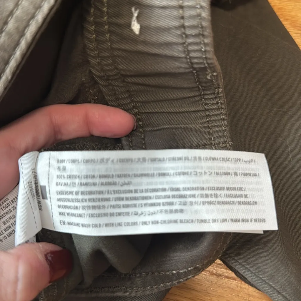 Abercrombie & Fitch Brown Cargo Pants in Size 10 or Size 30 - Image 10