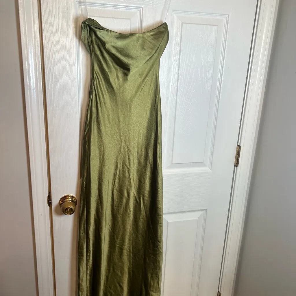 SNDYS x REVOLVE Angel Strapless Midi Dress in Olive Green Size XS - Image 10