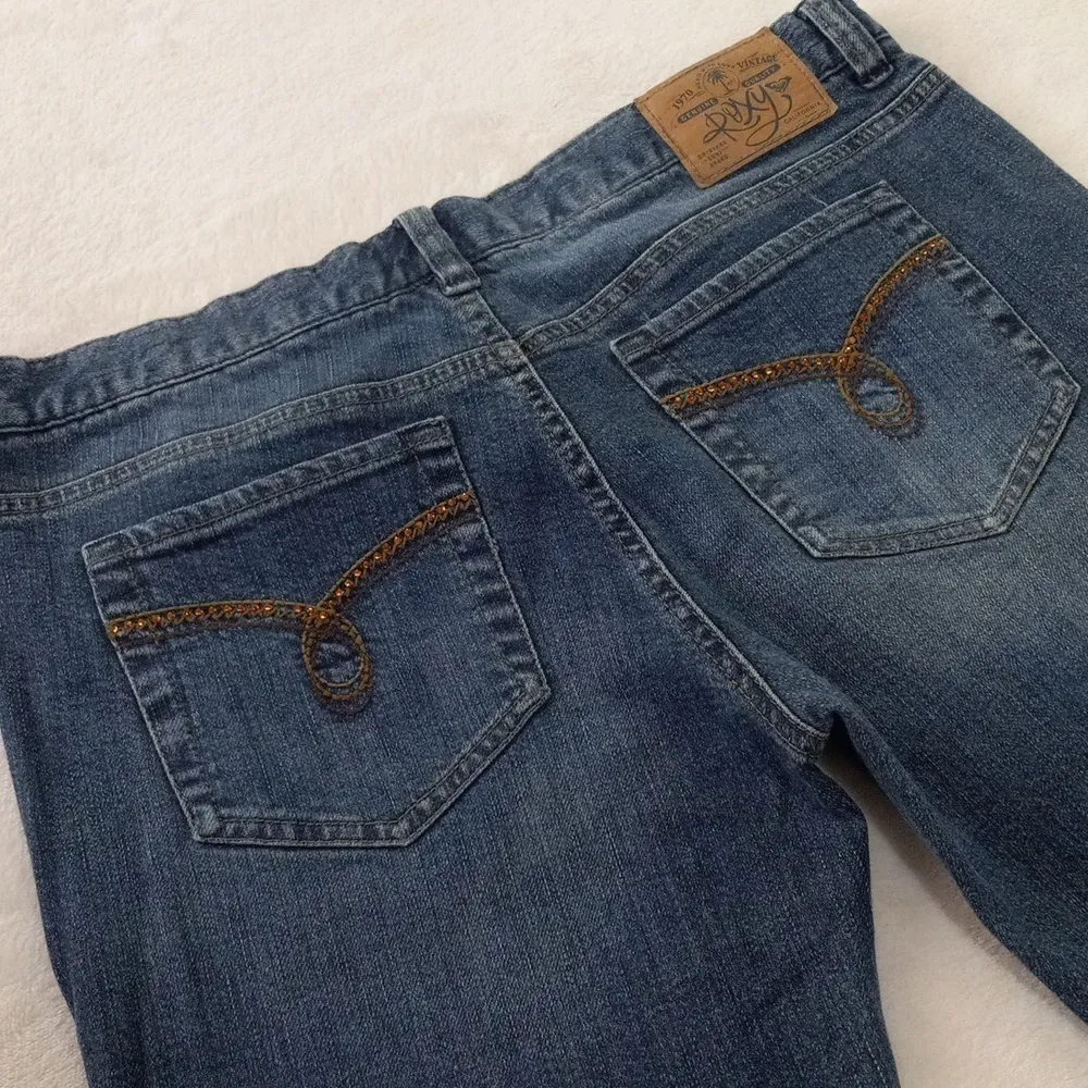 Roxy Vintage Y2K Flare Leg Blue Jeans with Rhinestone Pockets - Image 4