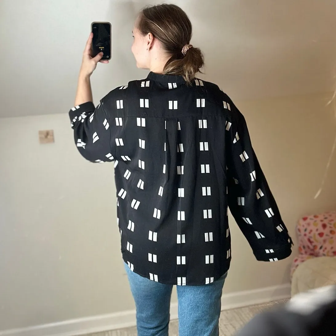 Disturbia: Black and White Blouse Size 10 - Image 2