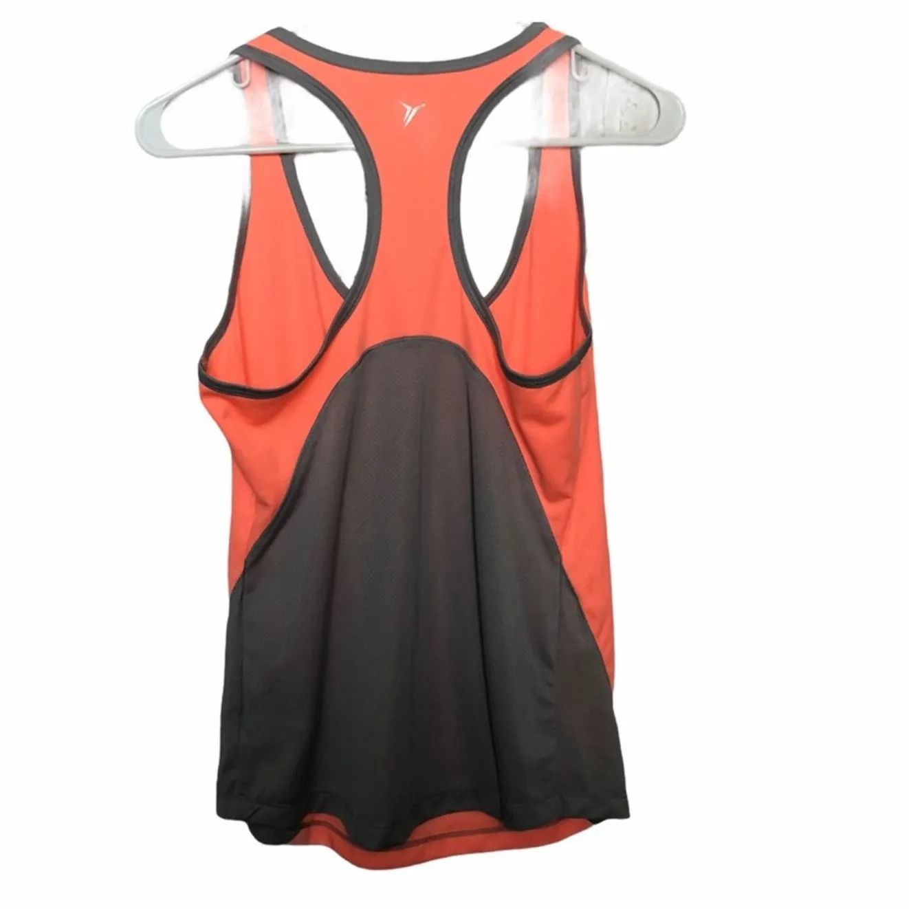 Old Navy Women’s Racerback Athletic Top - Image 11
